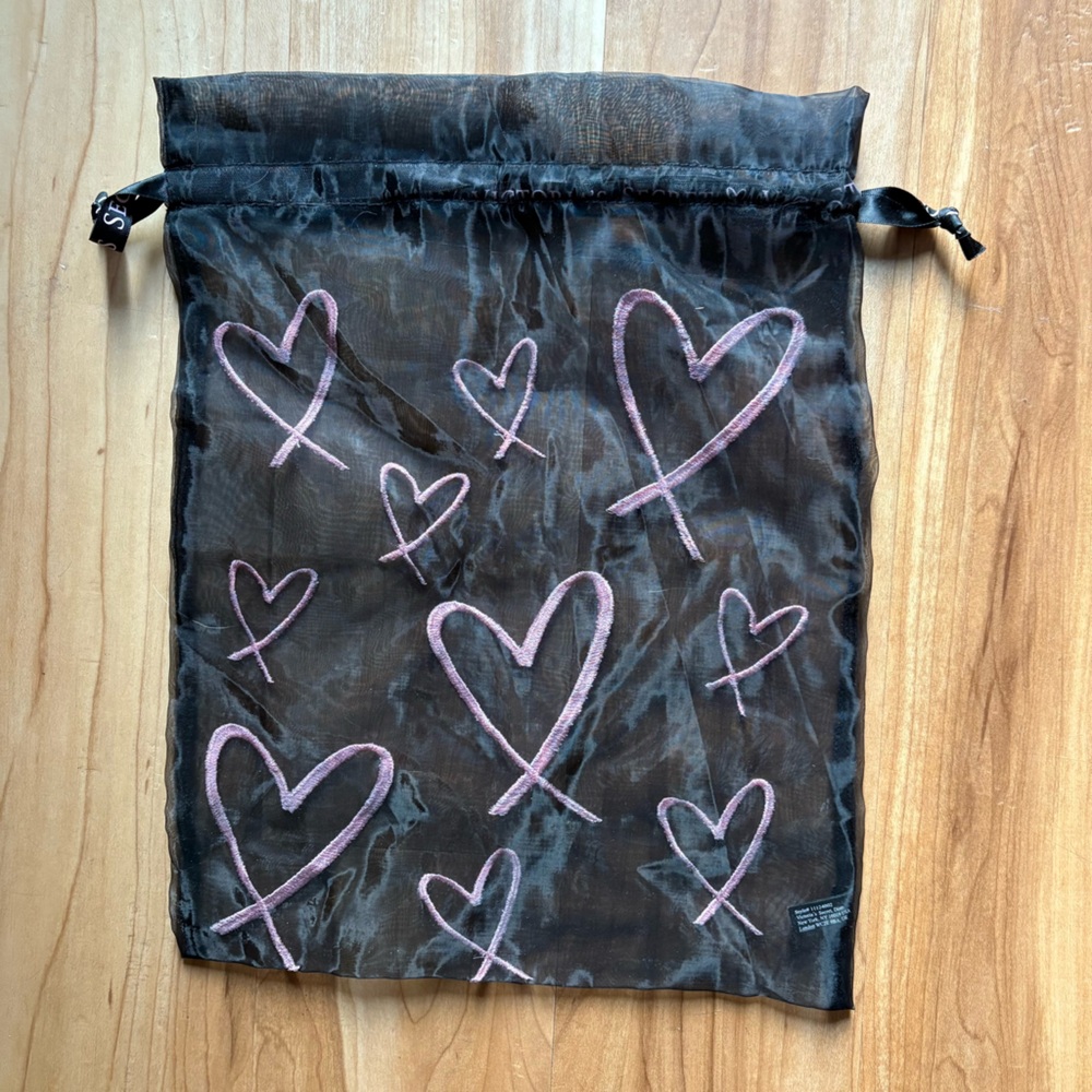Victoria’s Secret Black Mesh Lingerie Bag with Pink Hearts and Striped Pouch - Picture 5 of 7